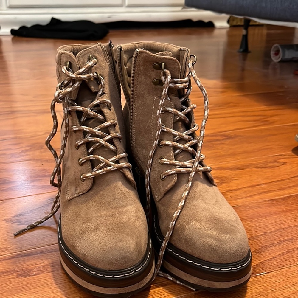 Pierre Dumas Light Brown Suede Platform Lace-Up Boots